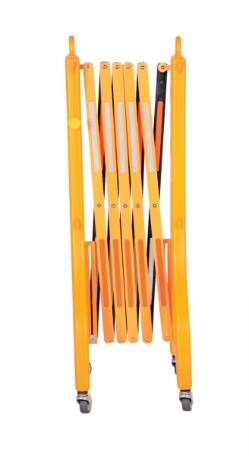 Plastic Expand-A-Gate with Casters 15 In. x 11-1/2 In. x 40-3/4 In. 
