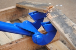 Steel Deluxe Pallet Buster with 41 In. Handle