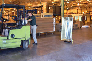 Steel portable electric infrared heater 4.3 KW 240 volts 3 phase on hand cart