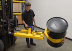 Steel Right Angle Drum Rotator Fits 55 Gallon Steel, Plastic, or Fiber Drums 1,200 Lb. Capacity 