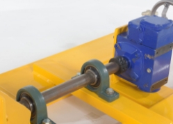 Steel Right Angle Drum Rotator Fits 55 Gallon Steel, Plastic, or Fiber Drums 1,200 Lb. Capacity 